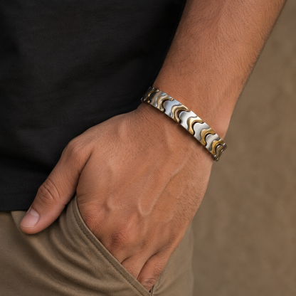 Regal Wave Magnetic Bracelet
